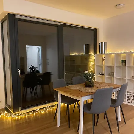 Peaceful Escape & Cozy Backyard Апартаменты *